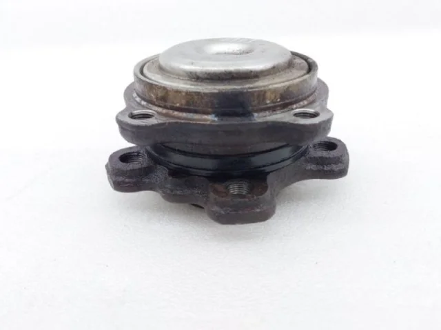 Ступица колеса передняя правая для BMW 5er Ф10 2010-2013 на фотографиях