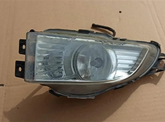 Противотуманка (ПТФ) передняя правая для Opel Insignia Седан A 2008-2017 на фотографиях