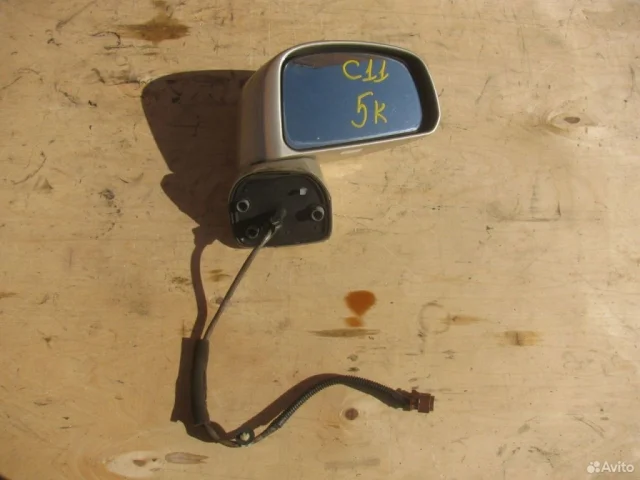 Стекла и зеркала для Nissan Tiida C11 Хэтчбек 2007-2014 на фотографиях