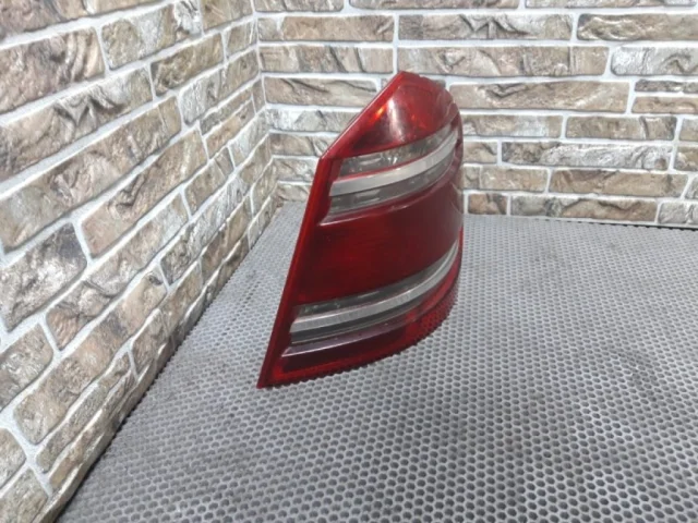 Фонарь правый для Mercedes-Benz GL class X166 2012-2016 на фотографиях