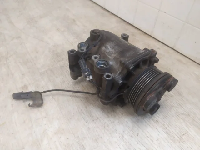 Компрессор кондиционера для Mitsubishi Lancer 9 Седан CS 2003-2010 на фотографиях