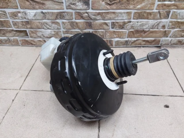 Вакуумный усилитель тормозов для Mercedes-Benz E class W212 2009-2015 на фотографиях