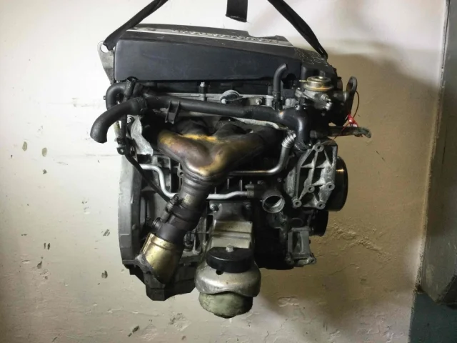 Двигатель без навесного для Mercedes-Benz CLK class C209 2002-2011 на фотографиях