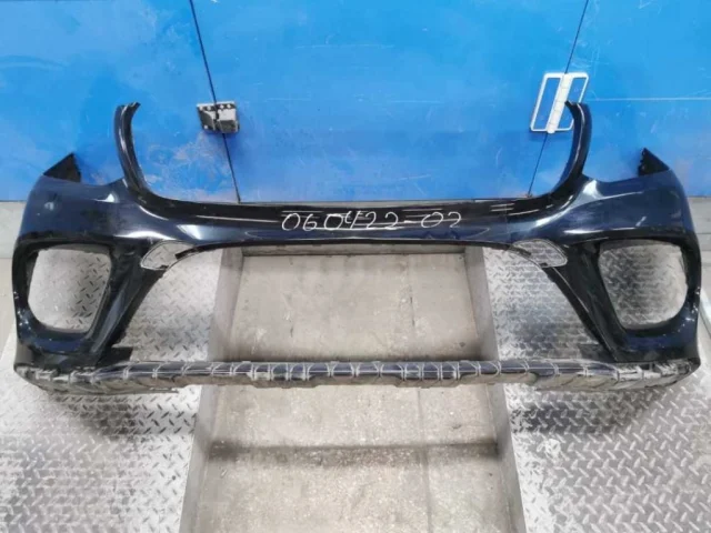 Бампер передний для Mercedes-Benz GLE class W166 2015-2018 на фотографиях