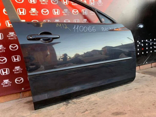 Дверь передняя правая для Mazda 3 BK Хэтчбек 2003-2009 на фотографиях