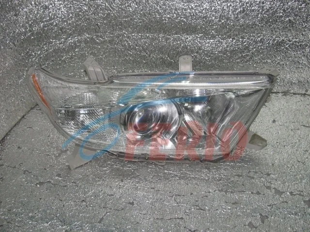 Фара правая для Toyota Highlander XU40 2007-2013 на фотографиях