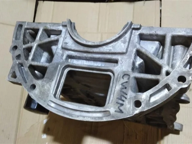 Поддон картера для Mitsubishi Outlander II CW0W (JDM) 2005-2012 на фотографиях