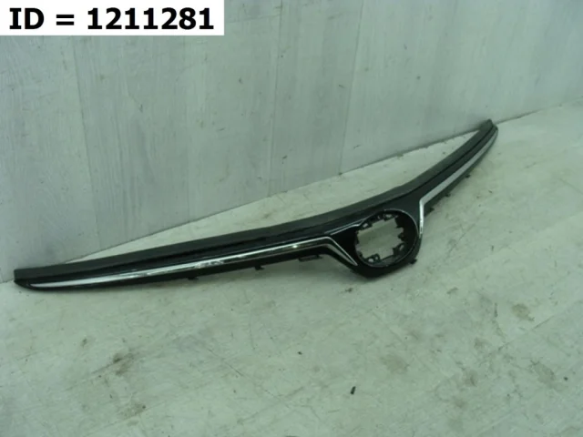 Решетка радиатора для Toyota Corolla E210 Седан (RU) 2019+ на фотографиях