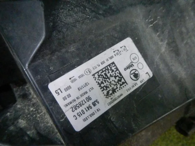 Фара ксенон левая для Skoda Rapid I rest NH3 2017-2020 на фотографиях