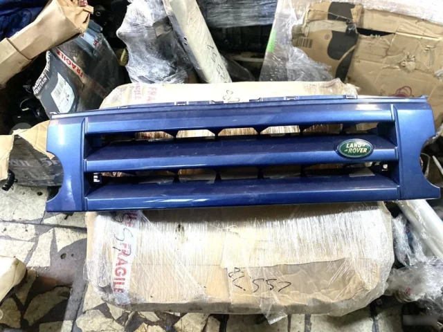 Бампер для Land Rover Discovery L319 2004-2009 на фотографиях