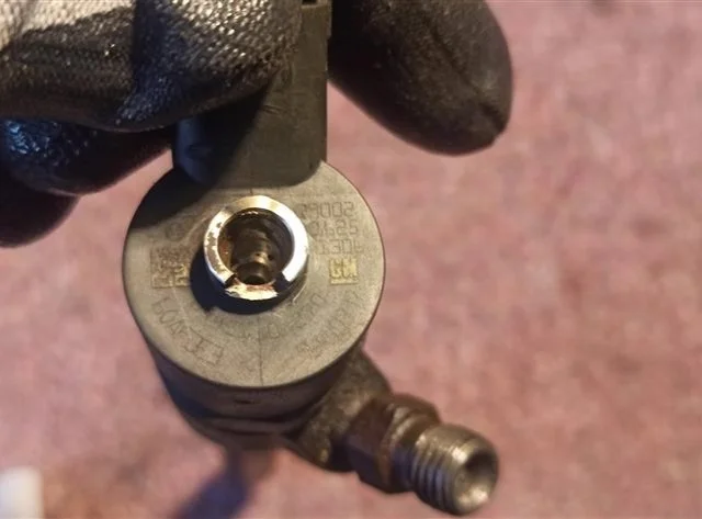 Форсунка топливная для Opel Antara 2006-2017 на фотографиях