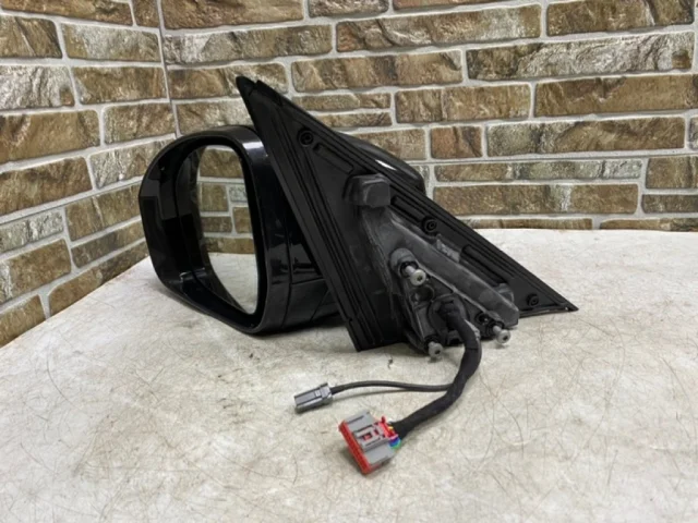 Стекла и зеркала для Land Rover Range Rover L405 2012-2017 на фотографиях