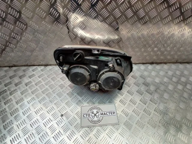 Фары для Fiat Doblo 223 2001-2016 на фотографиях