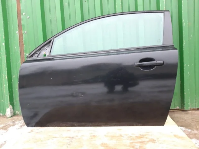 Дверь передняя левая для Volvo C30 MK 2006-2013 на фотографиях