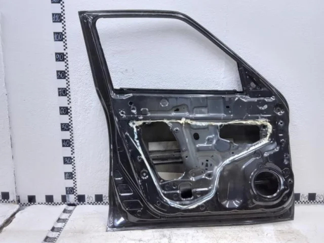 Дверь багажника для Hyundai Solaris 1 RB (2011-2013) на фотографиях