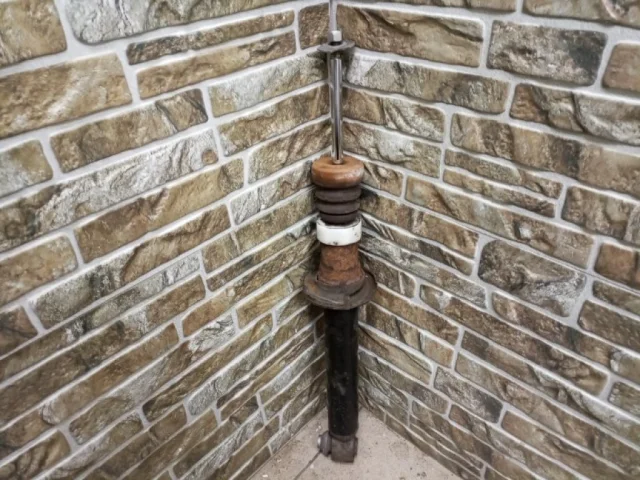 Стойка стабилизатора задняя для BMW 5er Ф10 2010-2013 на фотографиях