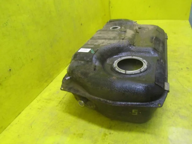 Топливный бак для Suzuki Grand Vitara 2005-2014 на фотографиях