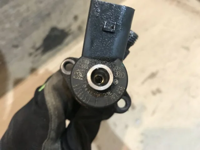 Форсунка топливная для BMW 3er Е46 Touring 1999-2005 на фотографиях