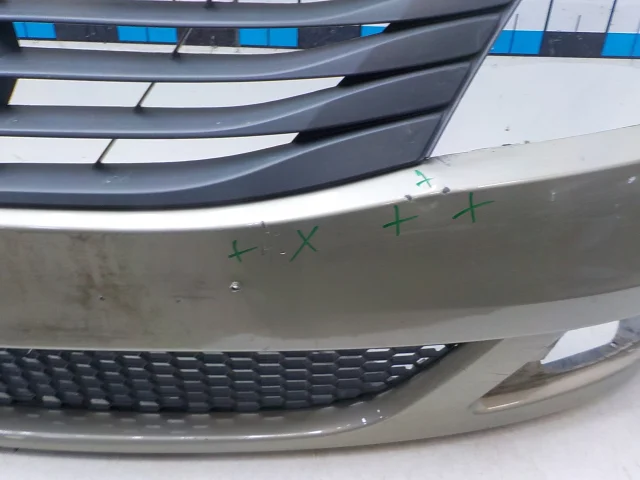 Усилитель переднего бампера для Renault Logan 2005-2015 (LS) на фотографиях