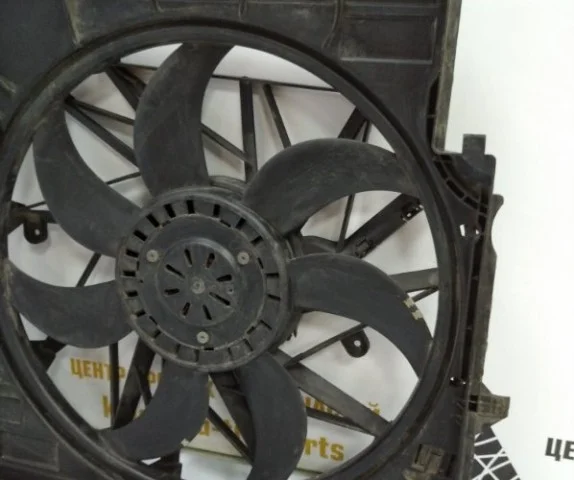 Вентилятор радиатора охлаждения ДВС для BMW X3 F25 2010-2017 на фотографиях