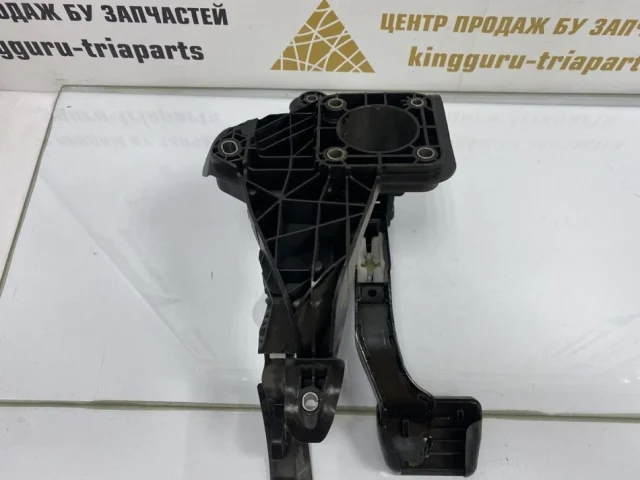 Педальный узел для Skoda Rapid II 2020+ на фотографиях