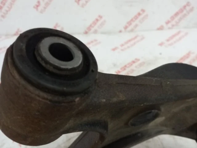 Рычаг задний левый нижний для Suzuki Grand Vitara 2005-2014 на фотографиях