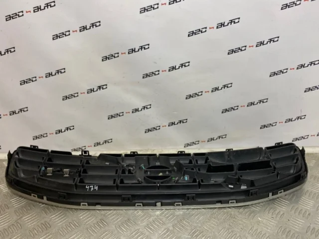 Решетка радиатора для Volvo S60 FS II rest 2013-2018 на фотографиях