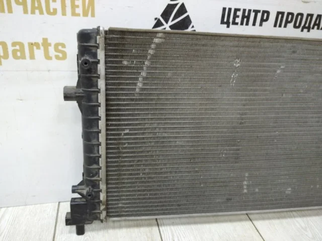 Радиатор охлаждения ДВС для Skoda Rapid II 2020+ на фотографиях