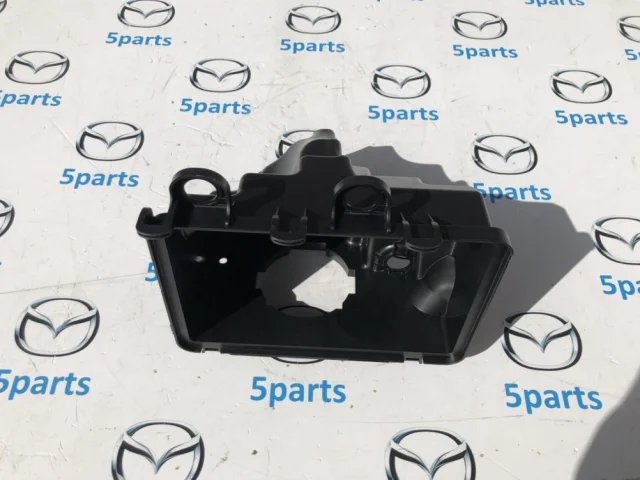 Корпус воздушного фильтра для Mazda CX 5 KF 2017 на фотографиях