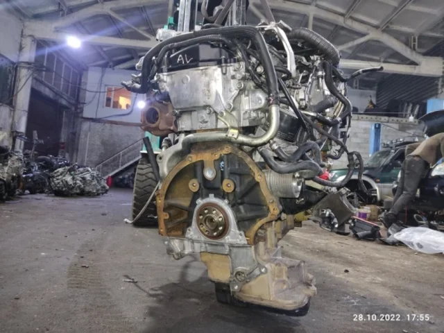 Двигатель для Nissan Navara D40 rest 2010-2015 на фотографиях