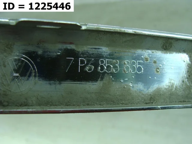 Накладка заднего бампера правая для Volkswagen Touareg I (7L) 2002-2010 на фотографиях