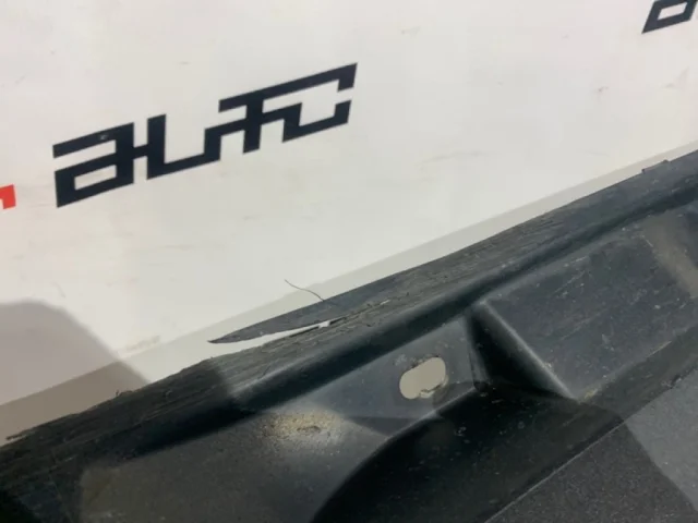 Накладка порога левая для Volvo C30 MK 2006-2013 на фотографиях