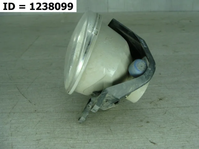 Противотуманка (ПТФ) передняя левая для Toyota Land Cruiser 200 2007-2015 на фотографиях