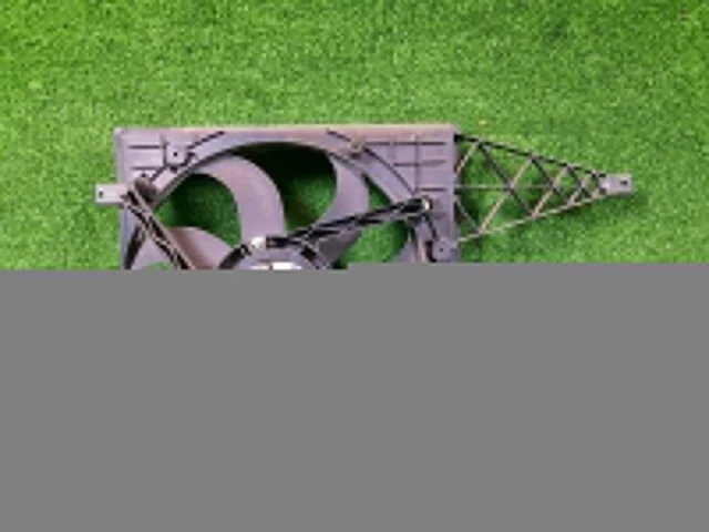 Вентилятор радиатора охлаждения ДВС для Skoda Rapid I NH3 2012-2017 на фотографиях