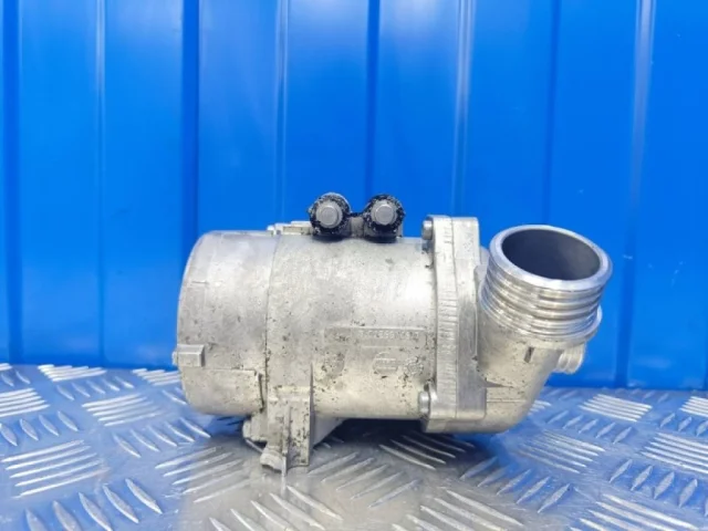 Насос охлаждающей жидкости ДВС(Помпа) для BMW X3 Е83 2003-2010 на фотографиях