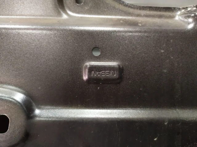 Дверь передняя правая для Nissan X-Trail T30 RU 2001-2007 на фотографиях