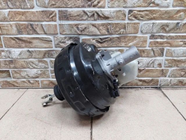 Вакуумный усилитель тормозов для Mercedes-Benz E class W212 2009-2015 на фотографиях