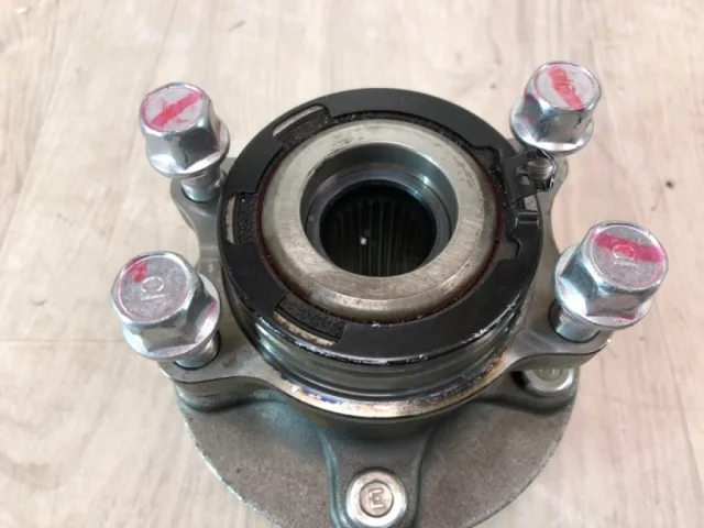 Ступица колеса задняя левая для Mitsubishi ASX I 2010-2012 на фотографиях