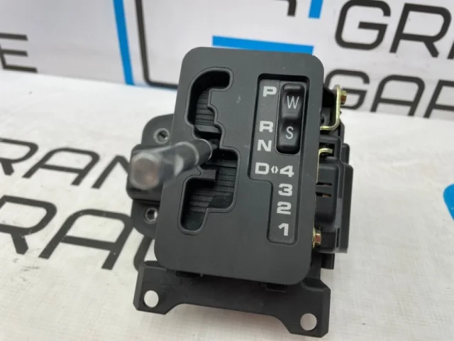 Селектор АКПП для Mercedes-Benz CLK class C208 1997-2002 на фотографиях