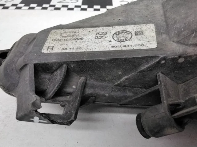 Усилитель переднего бампера для Skoda Rapid II 2020+ на фотографиях