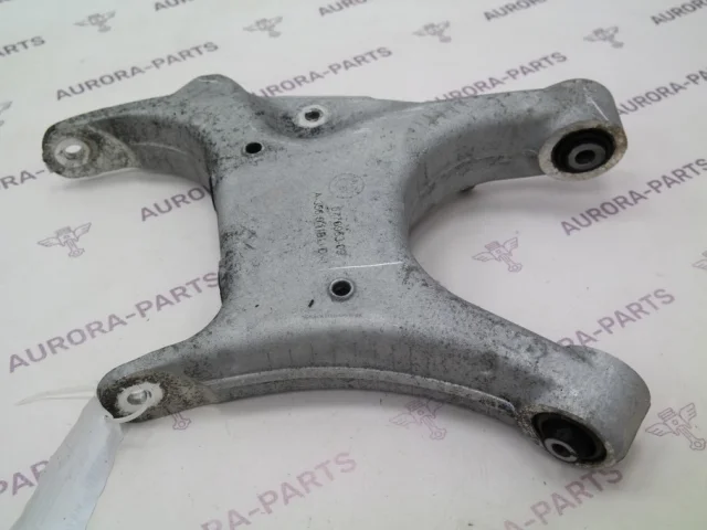 Качающийся рычаг правый для BMW X6 Ф16 F16 2014-2019 на фотографиях