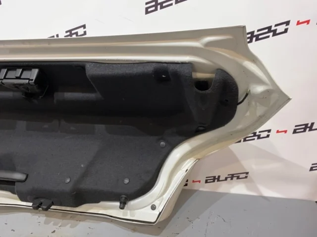 Крышка багажника для Peugeot 508 Седан 2011-2018 на фотографиях