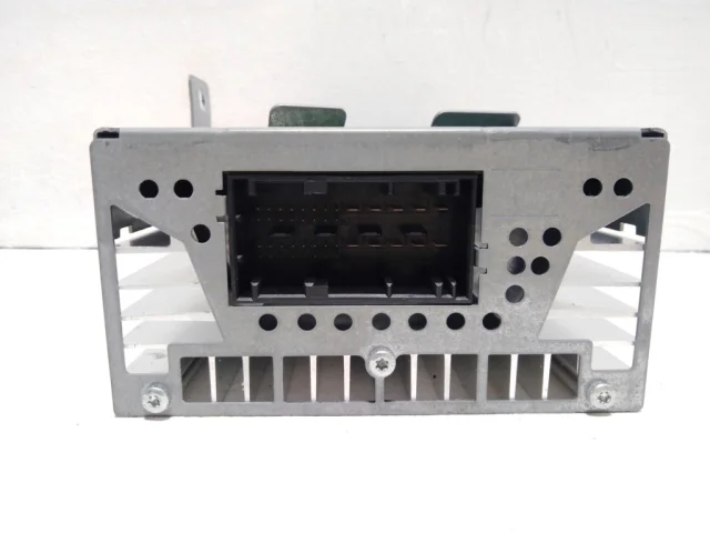 Магнитола для BMW 5er Ф10 2010-2013 на фотографиях