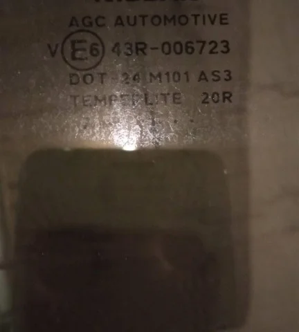 Стекло двери заднее правое для Nissan Qashqai J10 2006-2013 на фотографиях