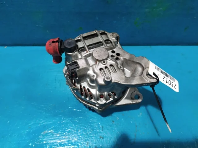 Генератор для Nissan Navara D40 2004-2010 на фотографиях