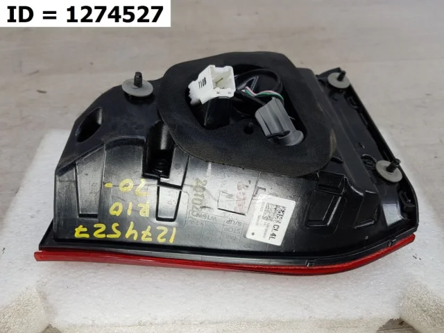 Фонарь внутренний левый для Kia Rio X line 2017+ на фотографиях