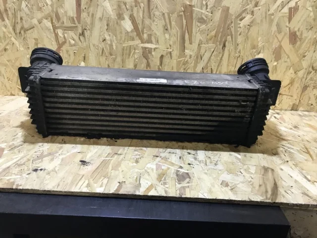 Интеркулер для BMW X5 Е70 2006-2013 на фотографиях