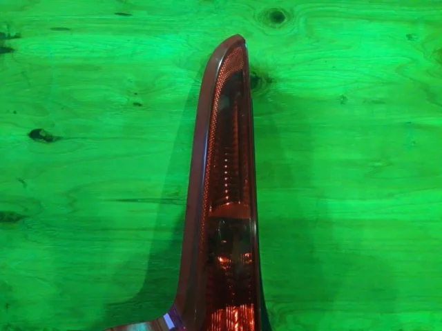 Фонарь левый для Volvo C30 MK 2006-2013 на фотографиях