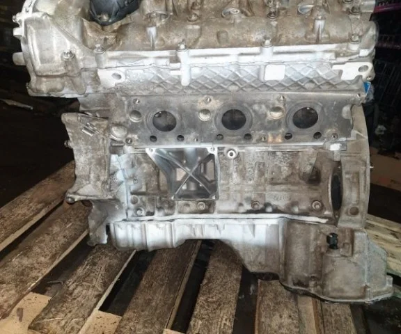 Двигатель без навесного для Mercedes-Benz CLK class A209 2002-2011 на фотографиях