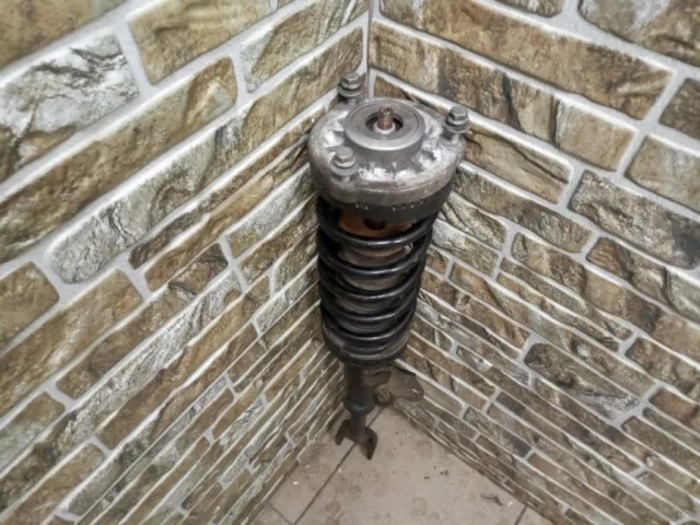 Стойка стабилизатора задняя для BMW 5er Ф10 2010-2013 на фотографиях